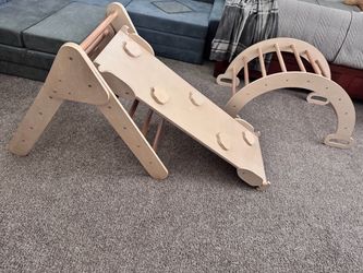 Montessori Pikler and Arch