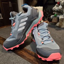 adidas Women's Terrex AX4 Primegreen Hiking Shoe, Magic Grey/Dash Grey/Acid Red