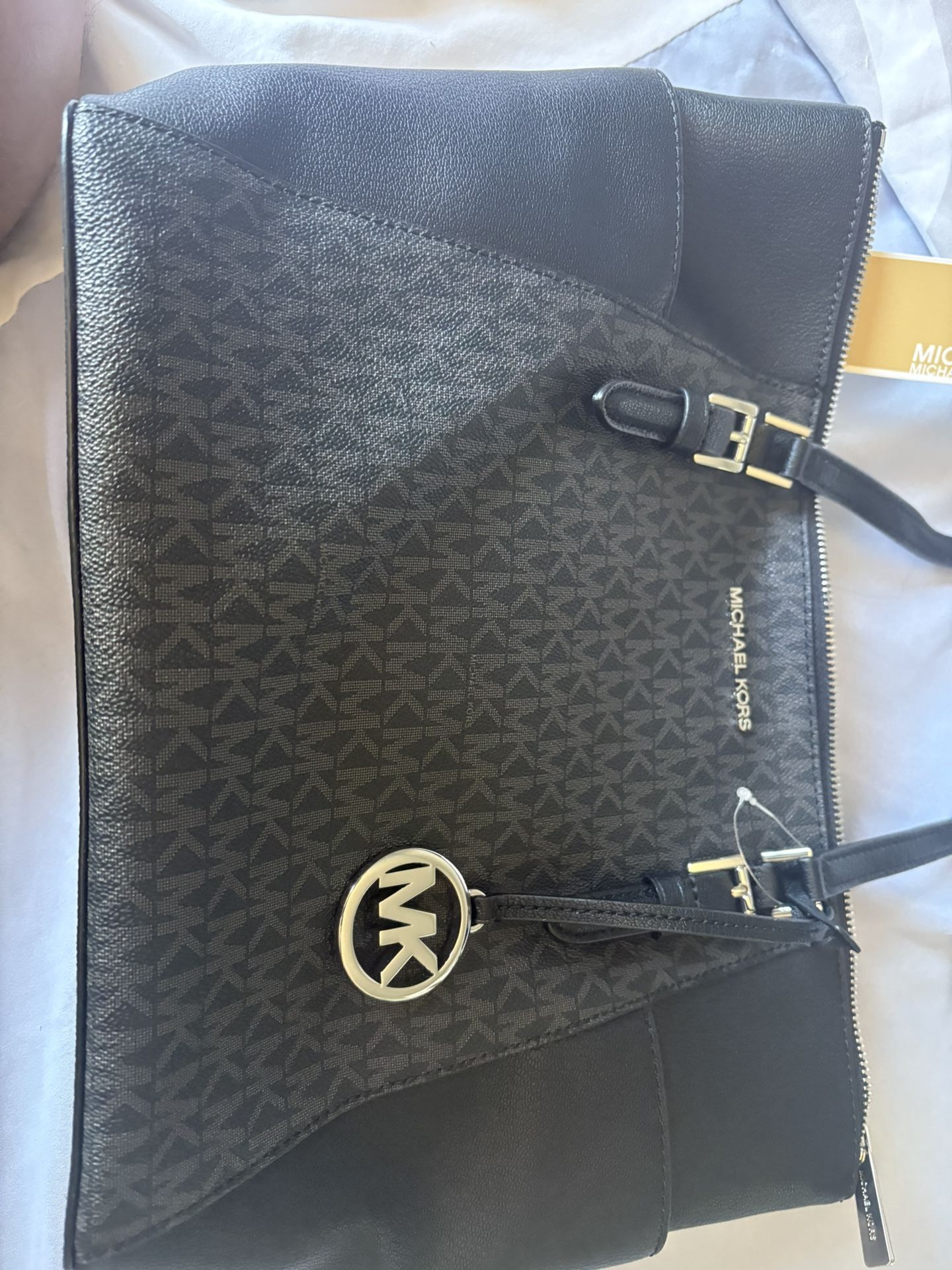 Michael Kors Charlotte Tote 