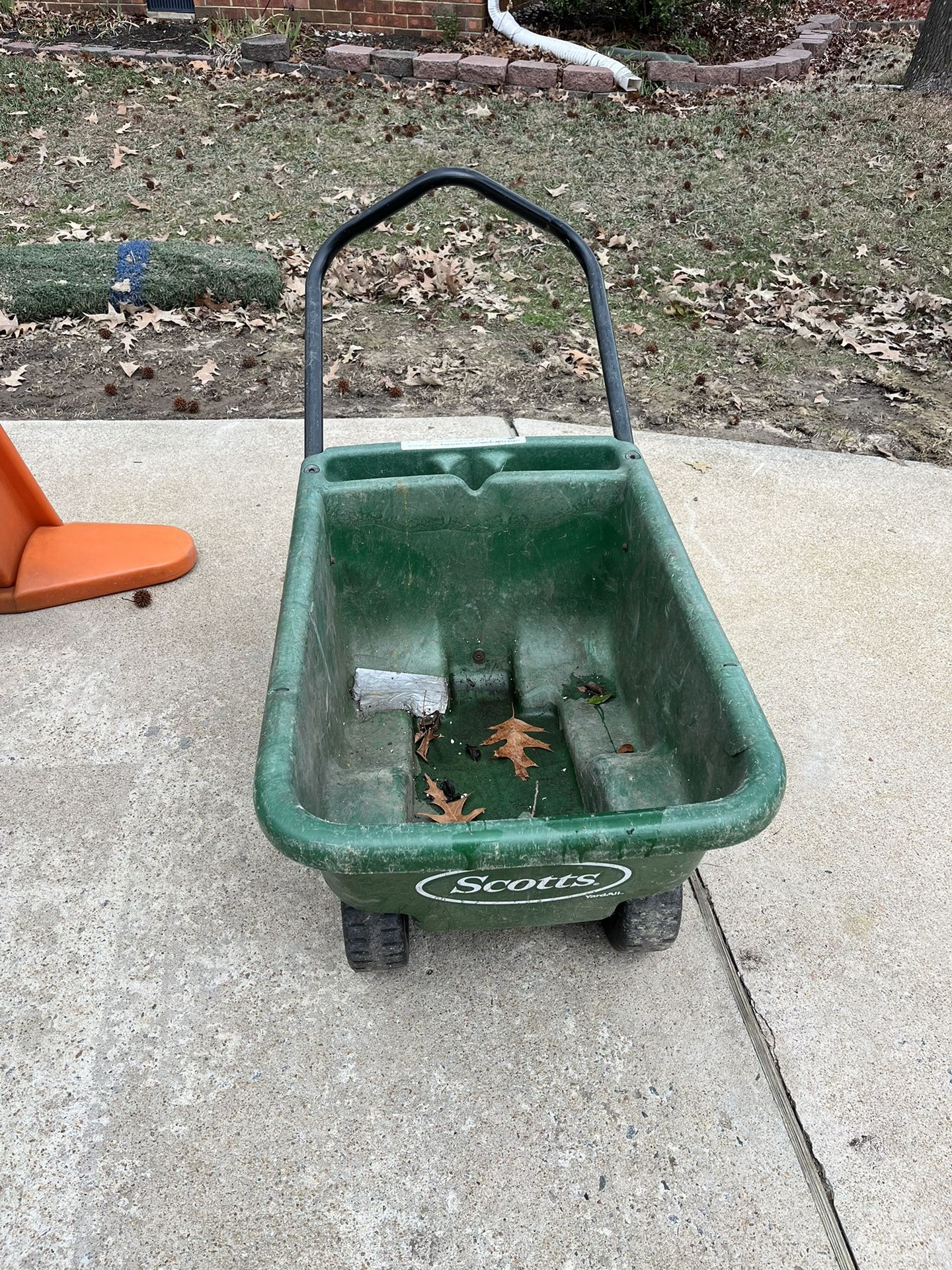 Scotts YardAll (4 wheel) Garden Cart / Wheelbarrow