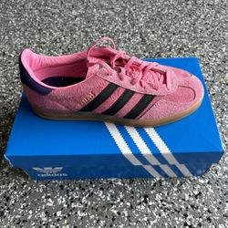 Gazelle Indoor Woman’s Shoes, Adidas, Pink Size 9 