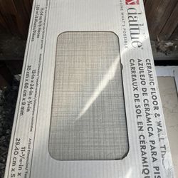 Silver Strand Daltile 150 Sq Ft Total 10 Boxes 