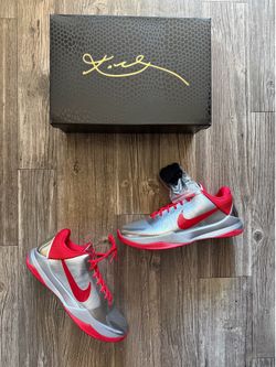 Kobe 5 Protro Catlin Clark PE color way