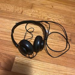 Wired Headphones