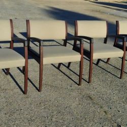  4 KIMBALL WIDE BEO CHAIRS. ALL FOR $120.