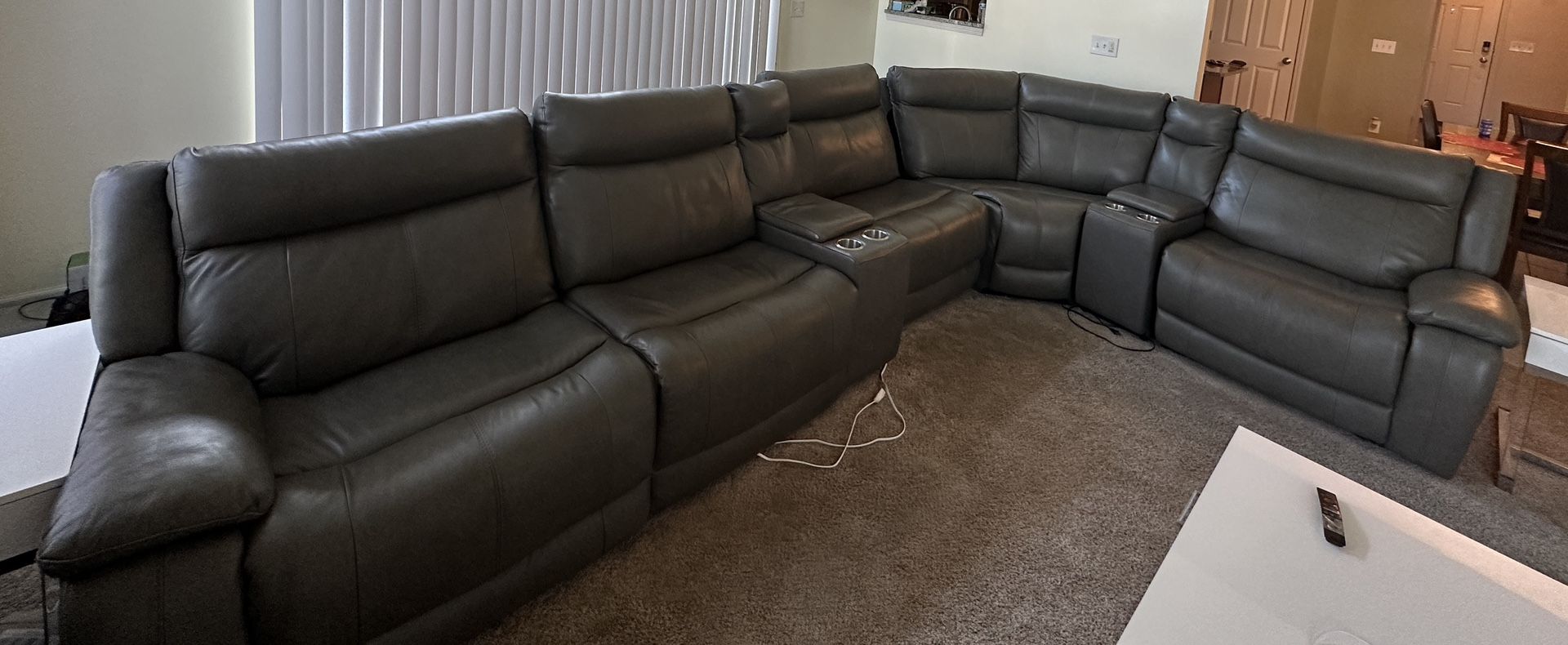 100% LEATHER FUL COUCH 