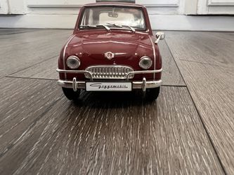 Diecast 1/18 scale 1950 REVELL - GOGOMOBIL T250 great condition