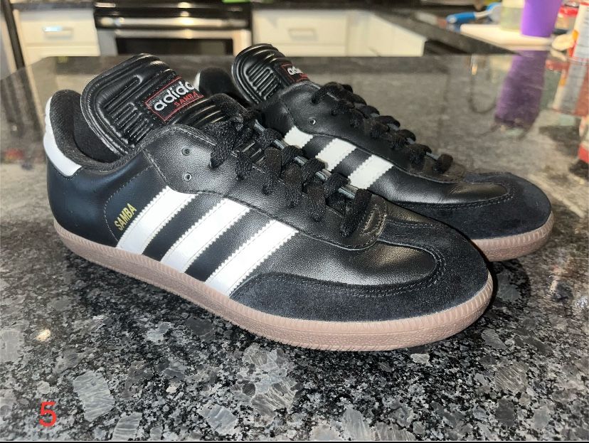 5. Adidas Samba black new 7.5 men $40 ($90 new retail)