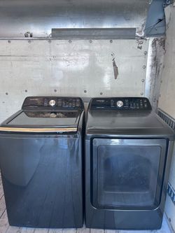 SAMSUNG WASHER AND DRYER. SET