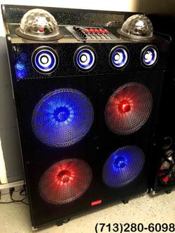 Equipo Con 4 Bocinas 12" Y Luces // Bluetooth Speaker With Four 12" Woofer/aux, Usb, Sd Input