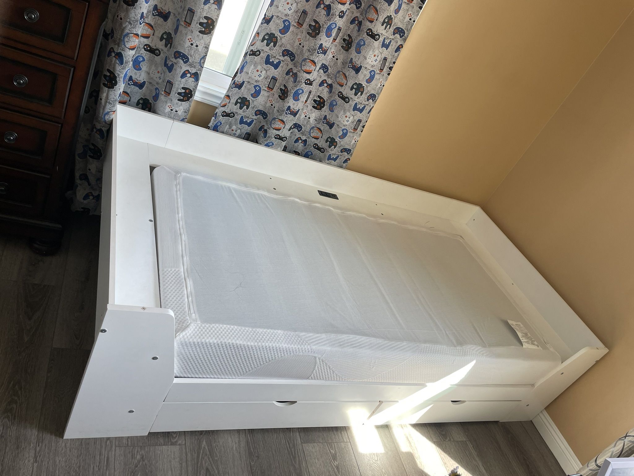 IKEA White daybed frame with 2 drawers, Twin