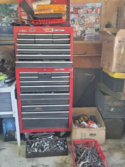 Craftsman rolling tool box with tools
