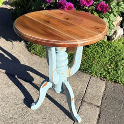 Unique Refinished Pine Pedestal Table