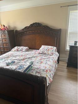 Bedroom set