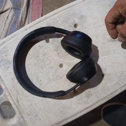 Beats Solo Pro Headphones 