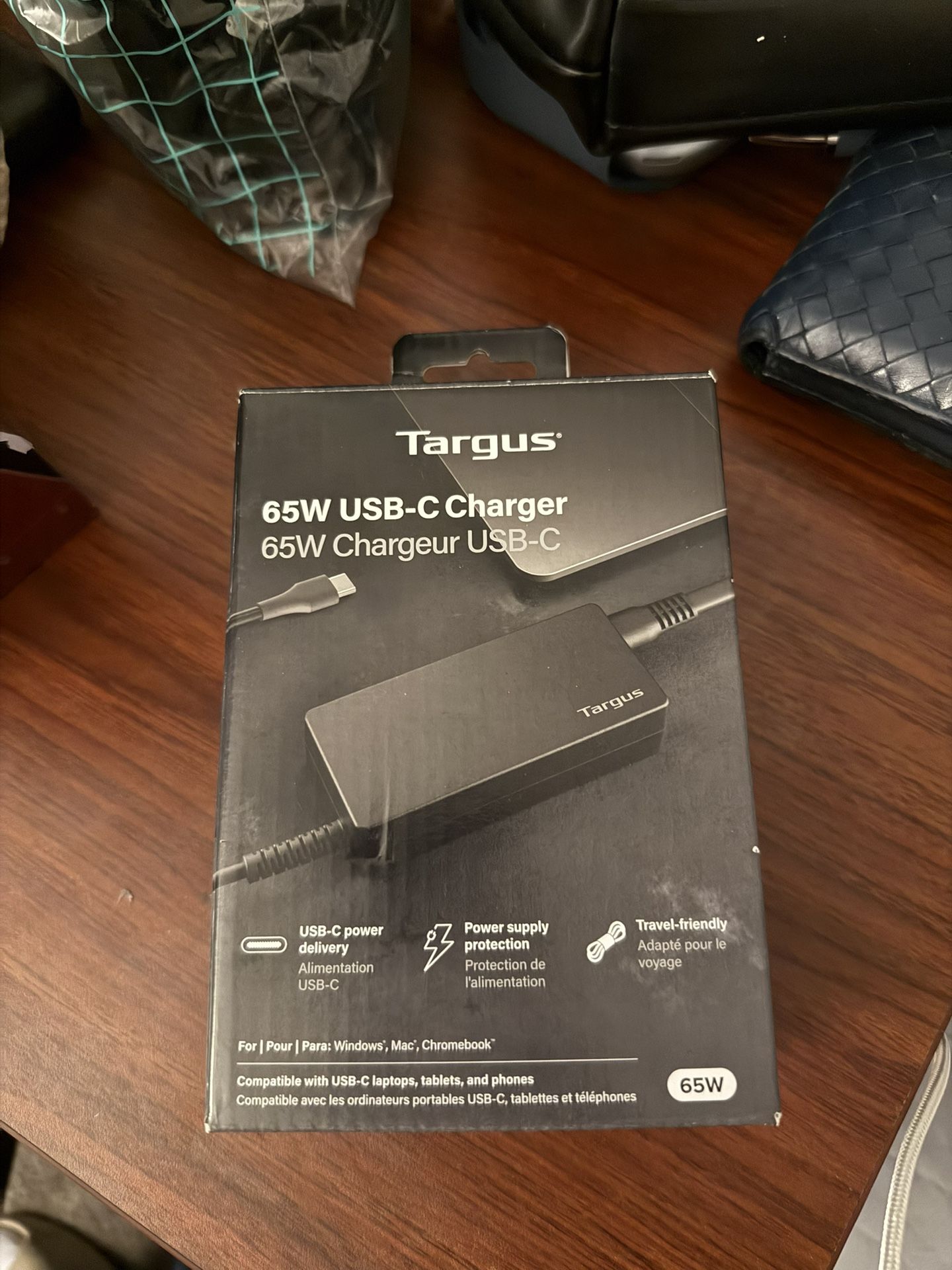 Targus 65W USB-C Charger – Brand New – Universal Laptop Charger