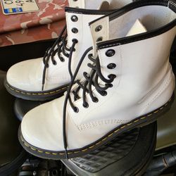 White Doc Martens (Dr. Martens) Size 10 (Womens)