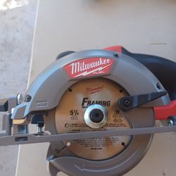 Milwaukee 12v FUEL CIRCULAR SAW 5-3/8 TOOL ONLY NEW 