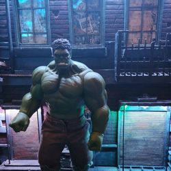 hulk figure 18 inches