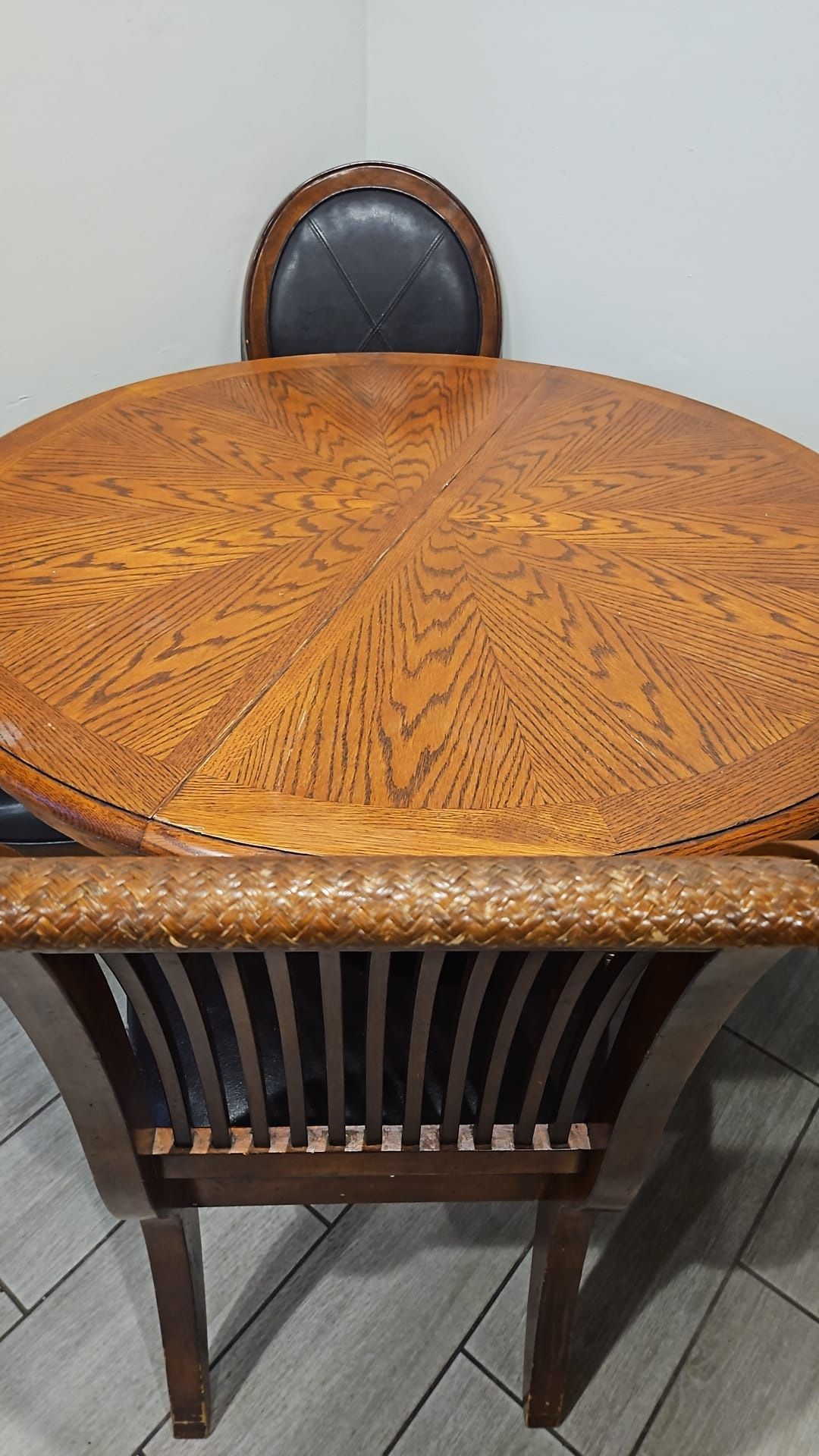 Dining Room Table 