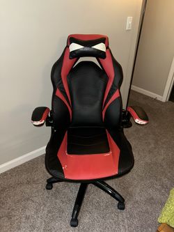Red & Black Gaming Chair – Adjustable with Wheels (MOVING SALE)