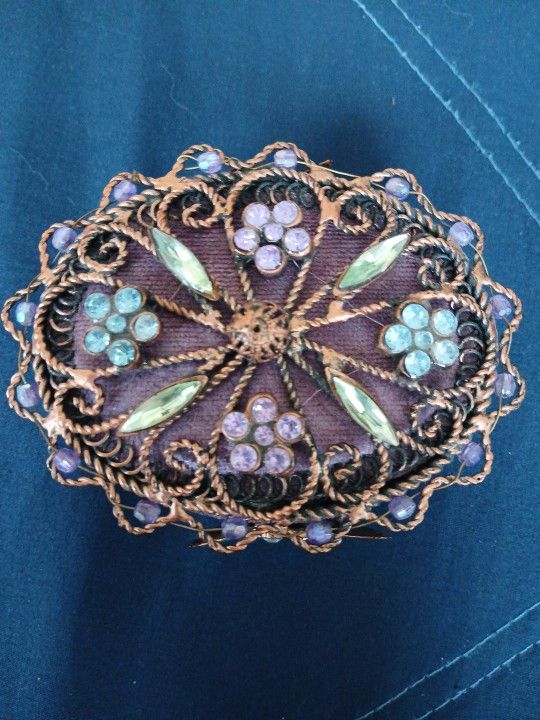 Vintage Lace Jewelled Gemmed Trinket Case 4x3" 