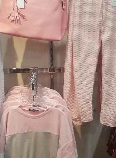 women’s 2 piece pink set leggings and crop top hoodie $25.00 for set new