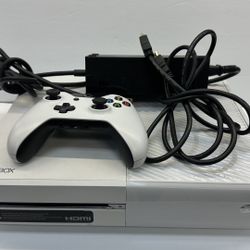 Microsoft Xbox 1 One Special Edition 500GB White Video Game Console with Controller