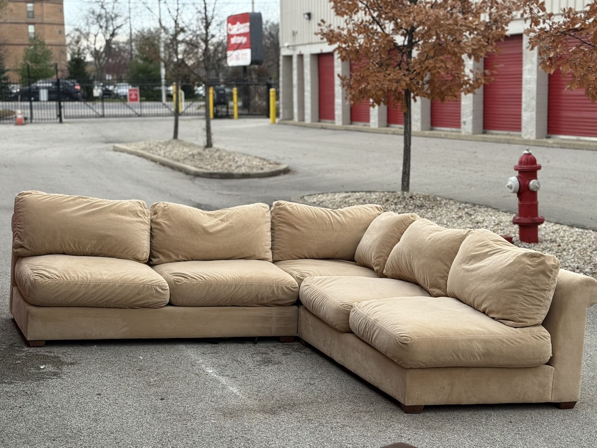 Walter E. Smithe Tan/Biege Sectional – Free Curbside Delivery