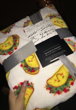 Kensie home blanket hotsell