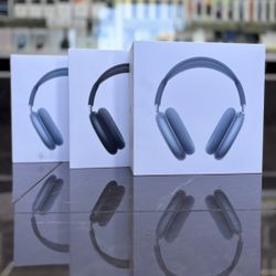 Apple AirPods Max 2nd Gen (latest Model) Take It Home In Payments/ llévalo a casa en pagos 