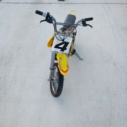 Razor Dirt Bike MX650 (For Parts)