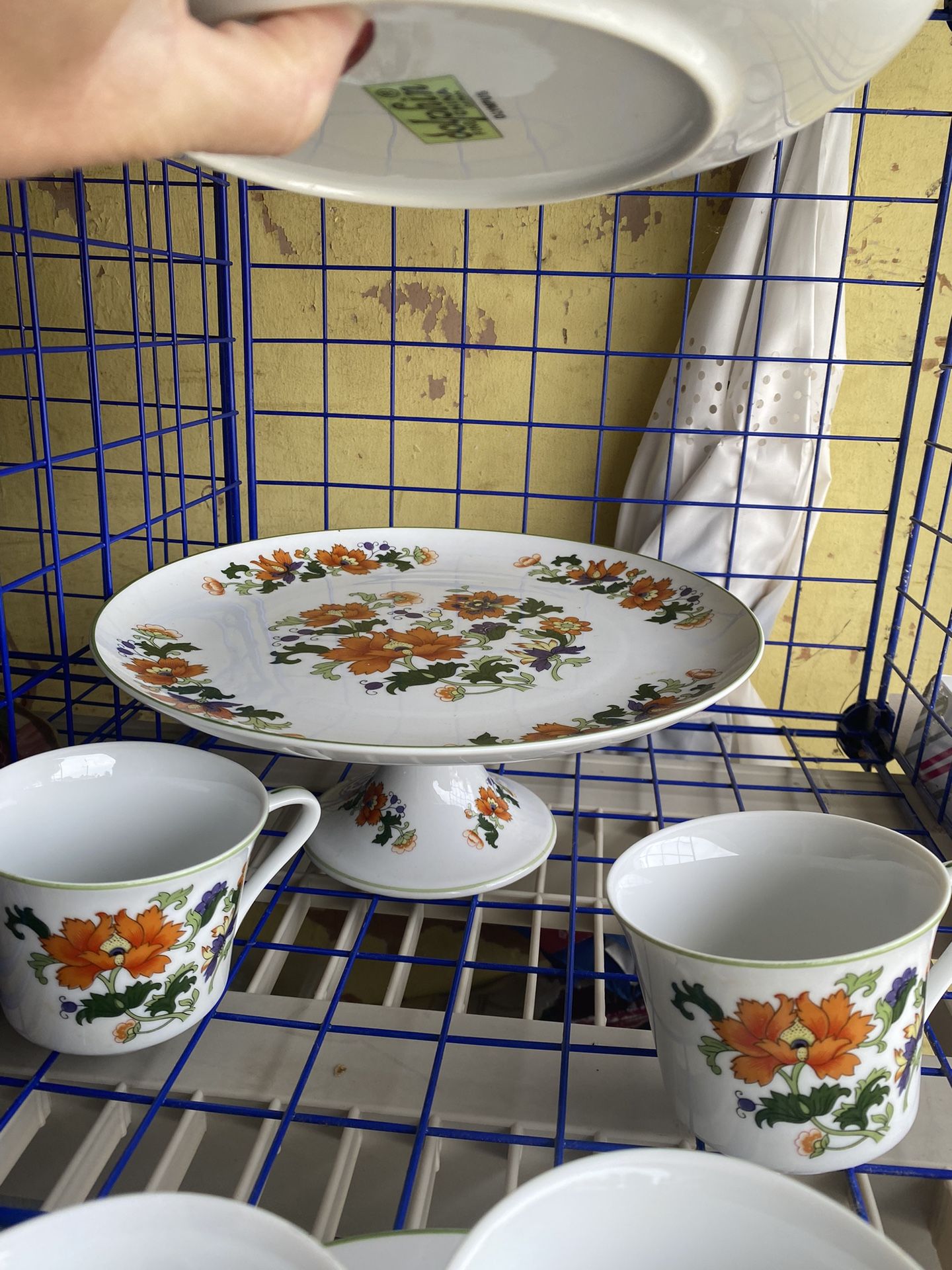  Cake And  Plate Set