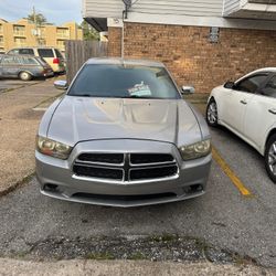 2014 Dodge Charger Se In Good Shape