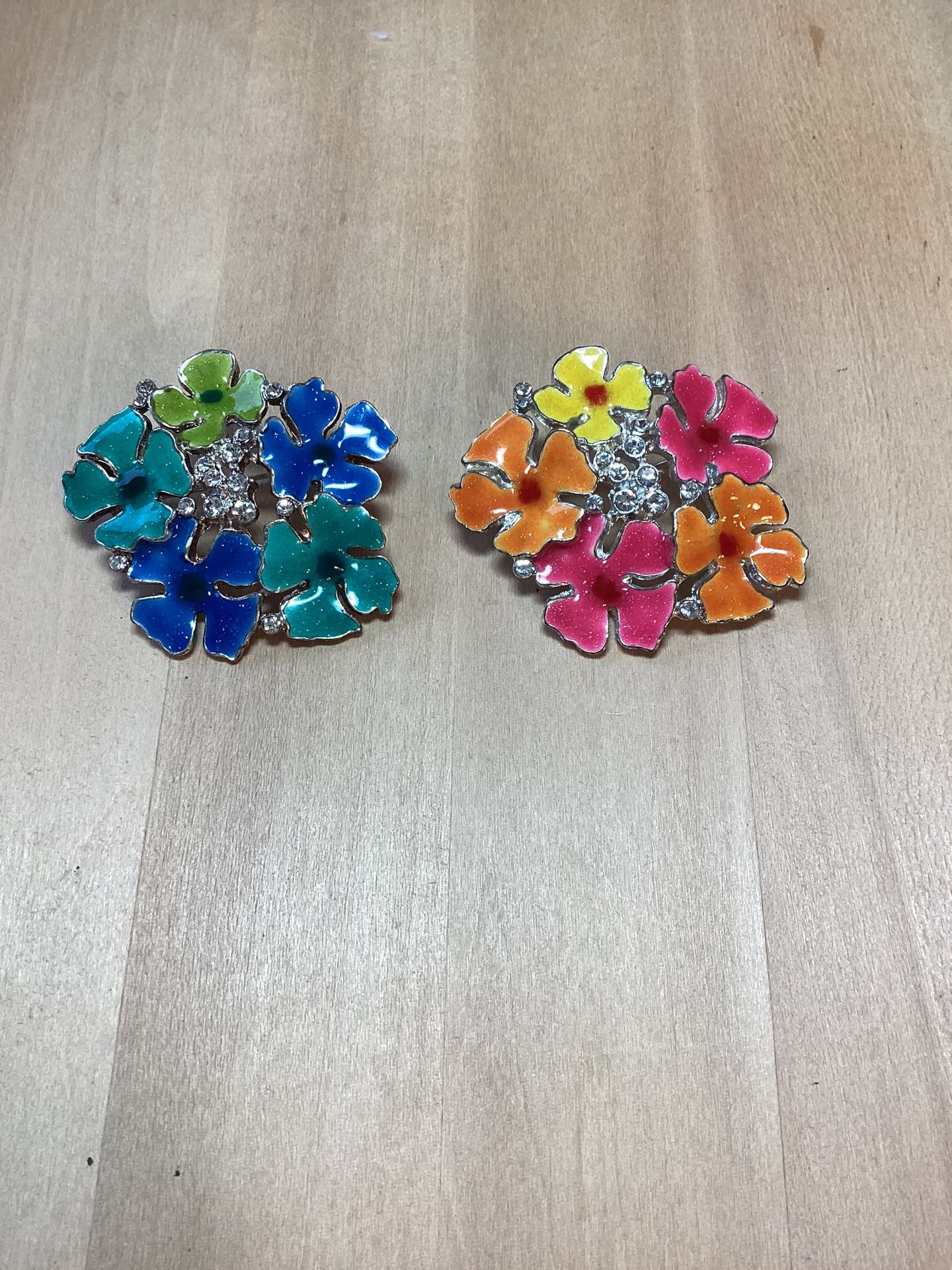 Set of 2 Bright Retro Flower Brooches