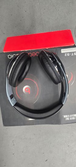 Beats studio edition.