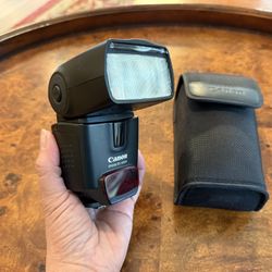 Canon Speedlite 430ex Flash With Diffuser Pouch Included 