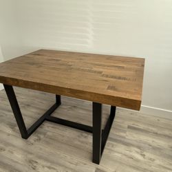 Dinning Table 