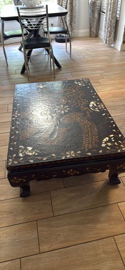 Mcm Asian Black Lacquer, Pearl, And Laid Phoenix Dragon Table