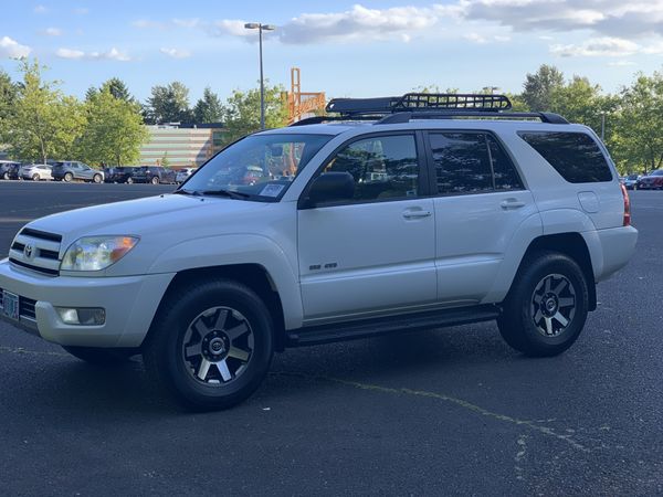 2004 Toyota 4Runner with 3rd row seats! New wheels and tires! for Sale in Tigard, OR - OfferUp