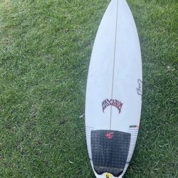 Surfboard - Shortboard 5’11