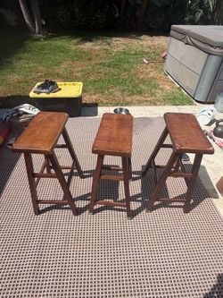 Set of 3 Wooden Bar Stools