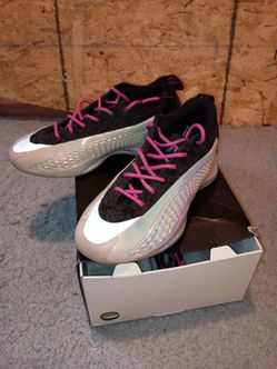 Adidas Basketball shoes Men's size 7.5