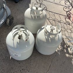 Tanques $20 Cada Uno