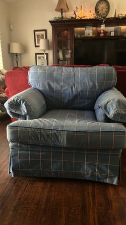 Living room chair