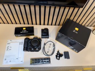 Nikon Z6ii body and grip