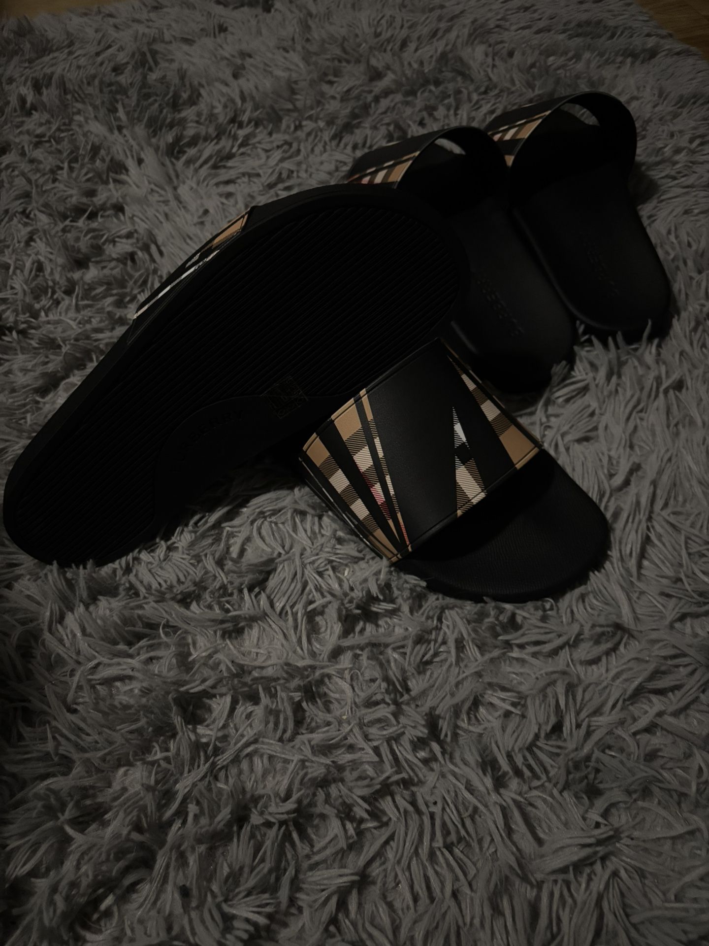 Burberry Slides 