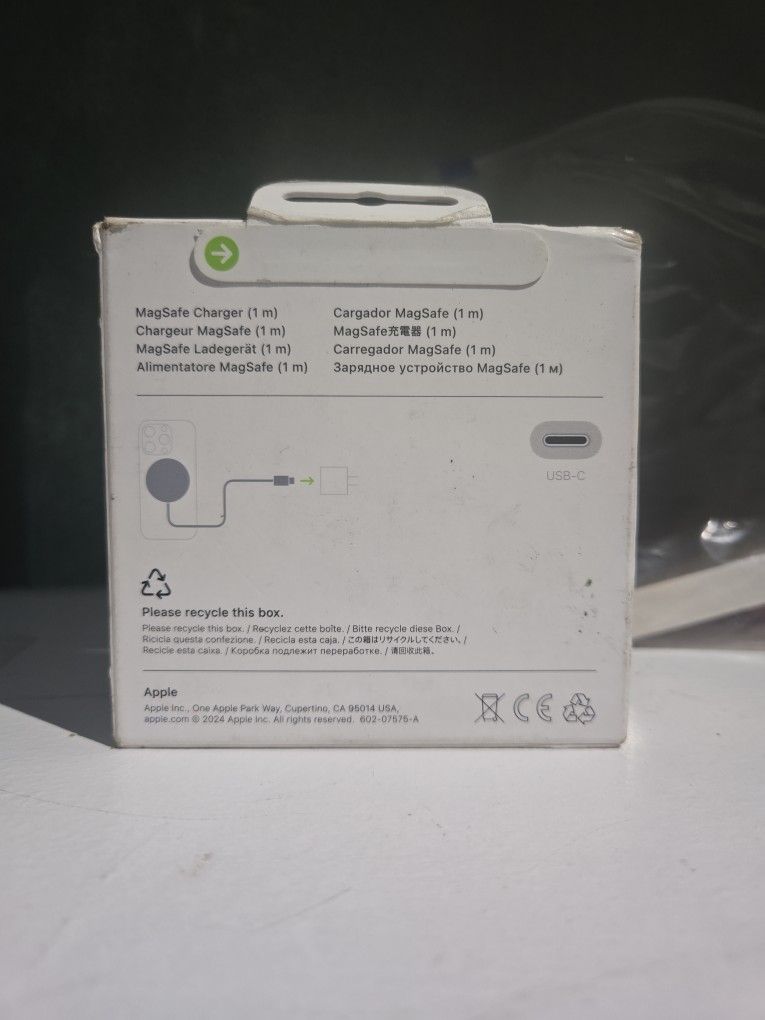 Unopened New Apple MAGSAFE CHARGER