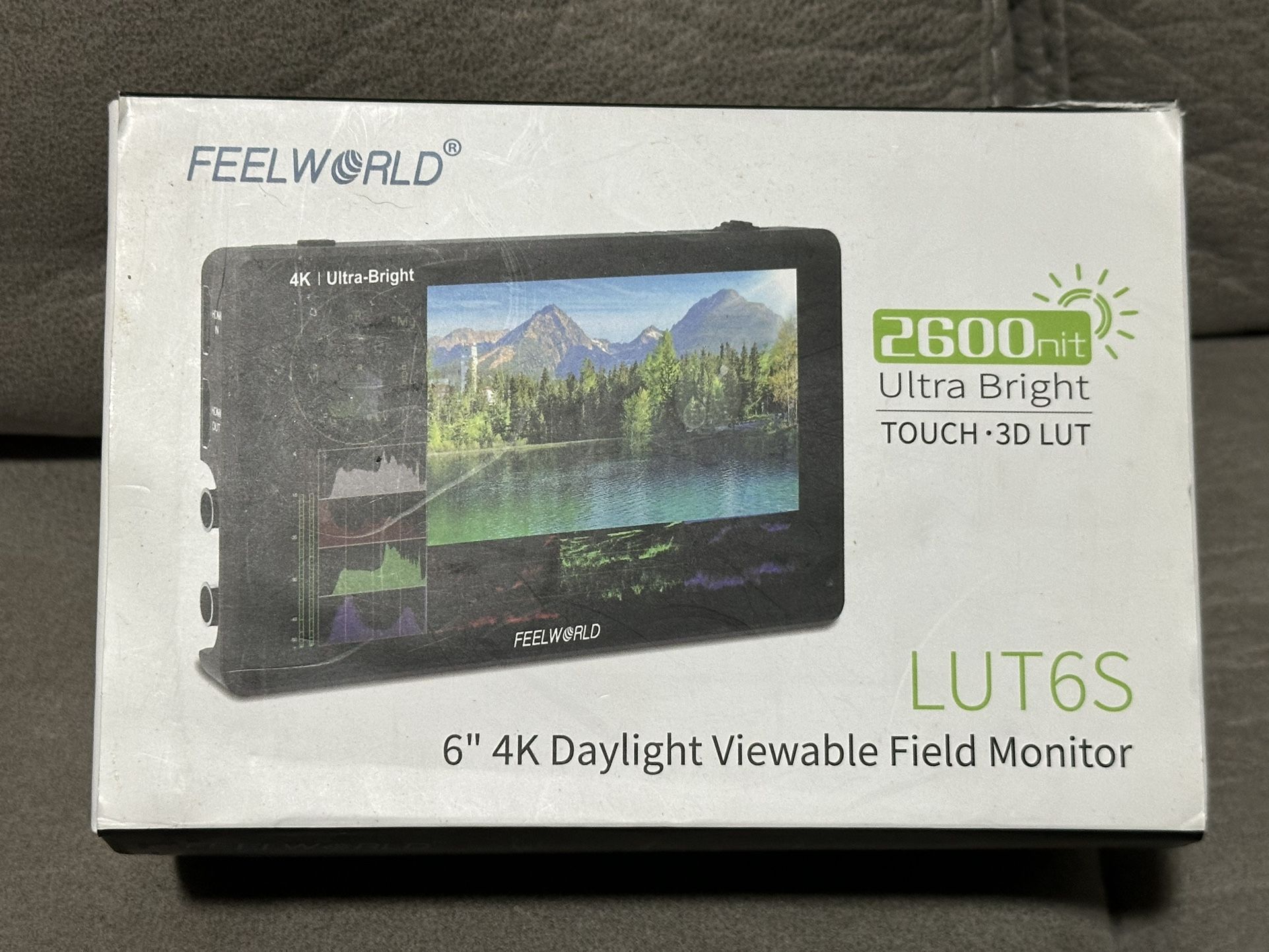 Video Monitor FeelWorld LUT6S 6" With Camvate Metal Cage