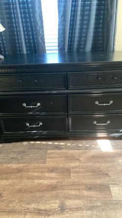 Dresser